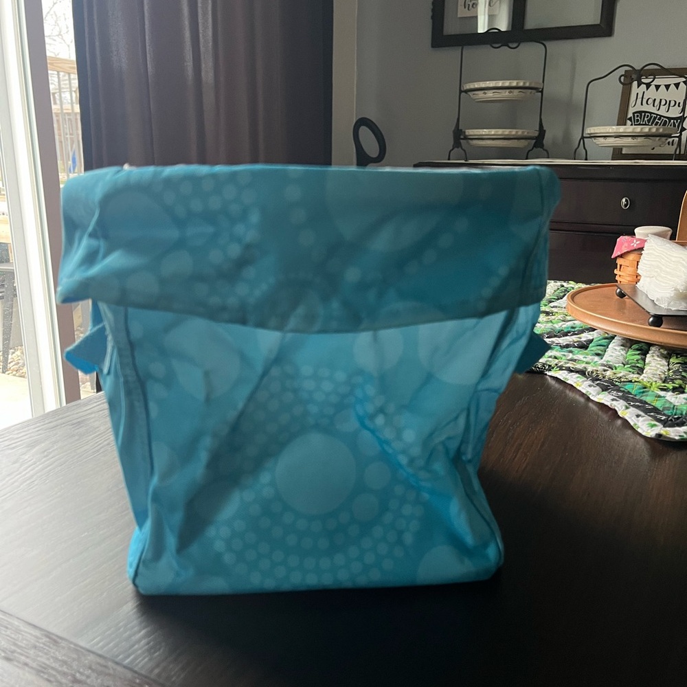 Thirty One Mini Utility Bin in Aqua Circle Spirals